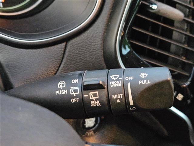 Used 2020 Jeep Cherokee Limited AWD/4WD image 23