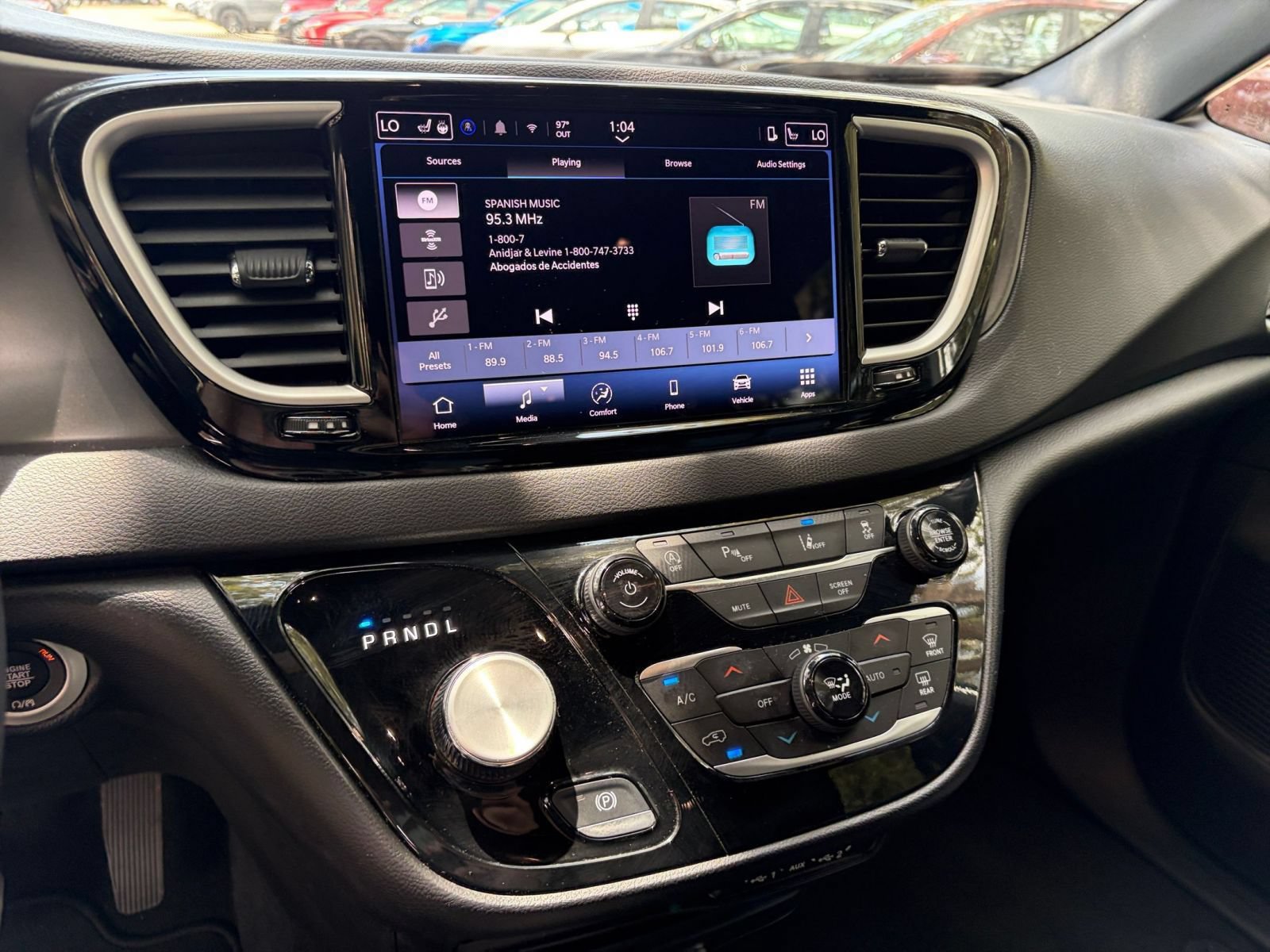 Used 2025 Chrysler Pacifica Select FWD image 20