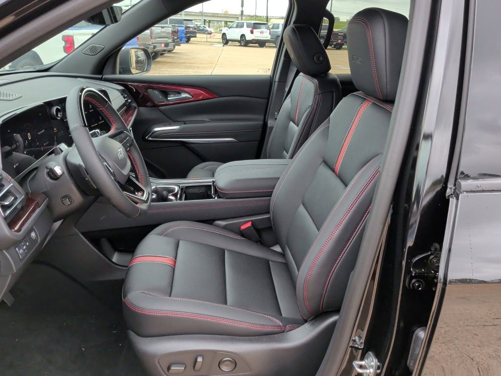 New 2026 Chevrolet Traverse RS image 13