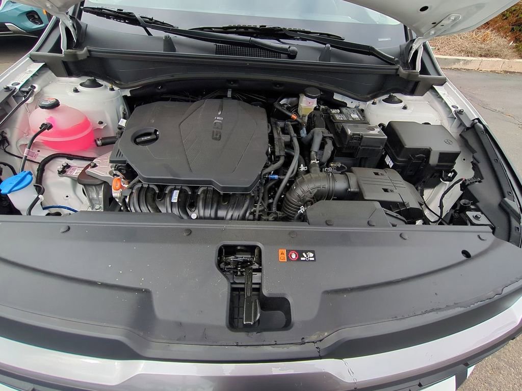 New 2026 Kia Sportage LX w/ LX Convenience Package FWD image 29