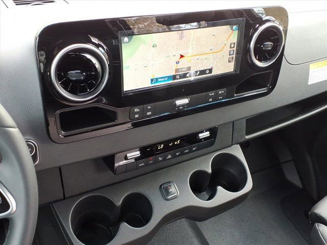 New 2024 Mercedes-Benz Sprinter 144 Cargo image 5