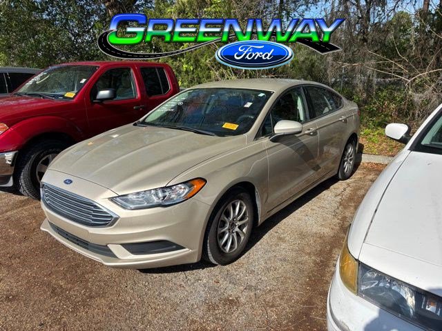 Used 2017 Ford Fusion S image 1