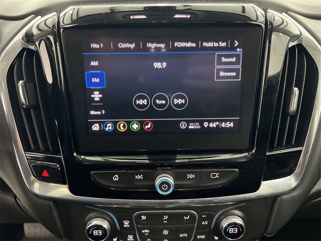 Used 2021 Chevrolet Traverse LT image 12