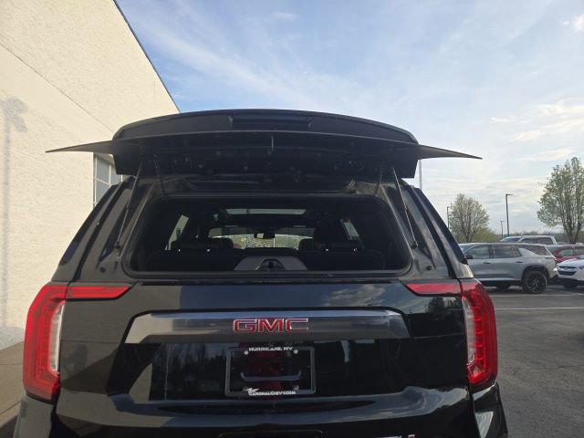 Used 2024 GMC Yukon AT4 w/ AT4 Premium Package image 16