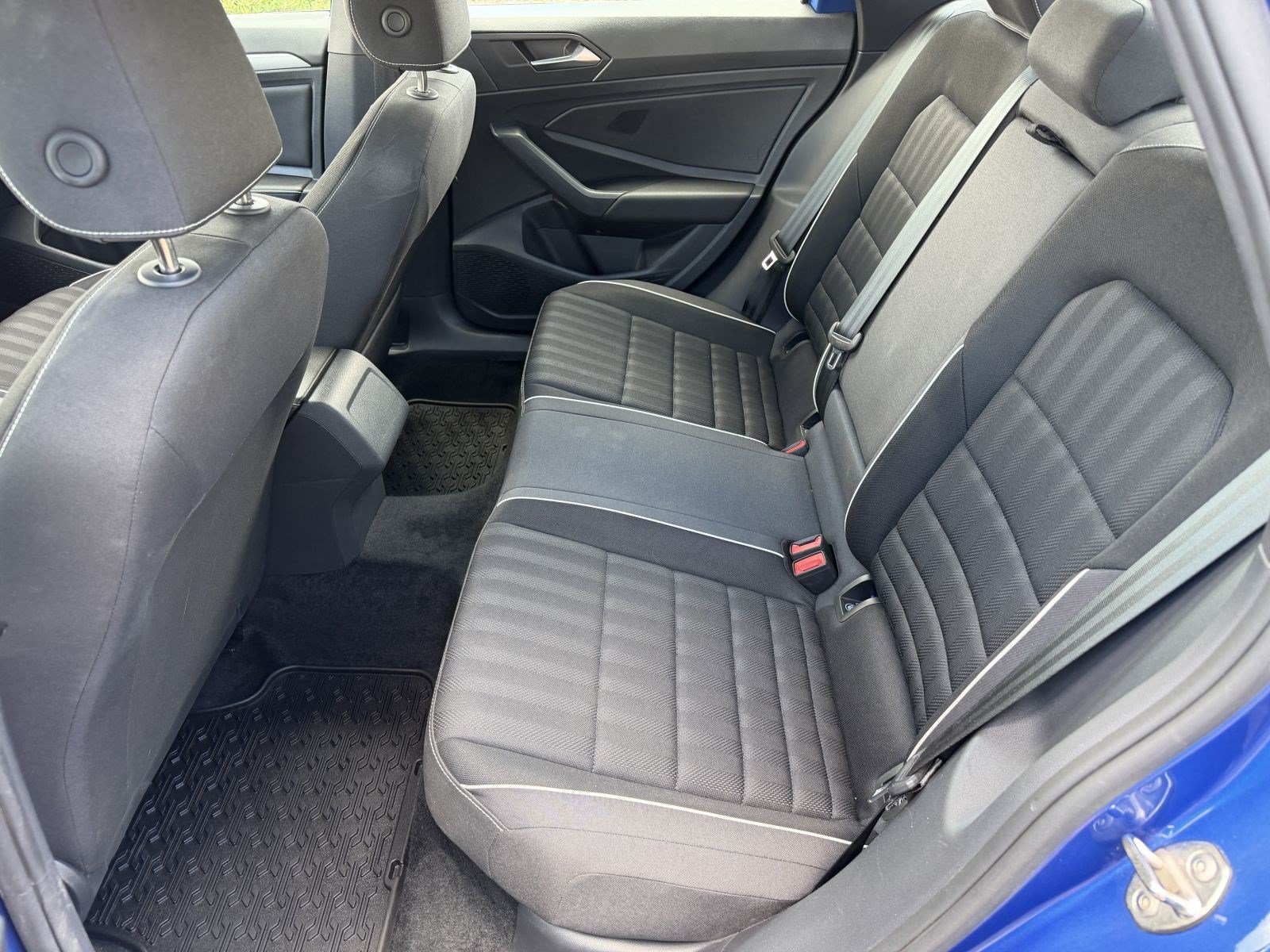 Used 2024 Volkswagen Jetta Sport FWD image 29