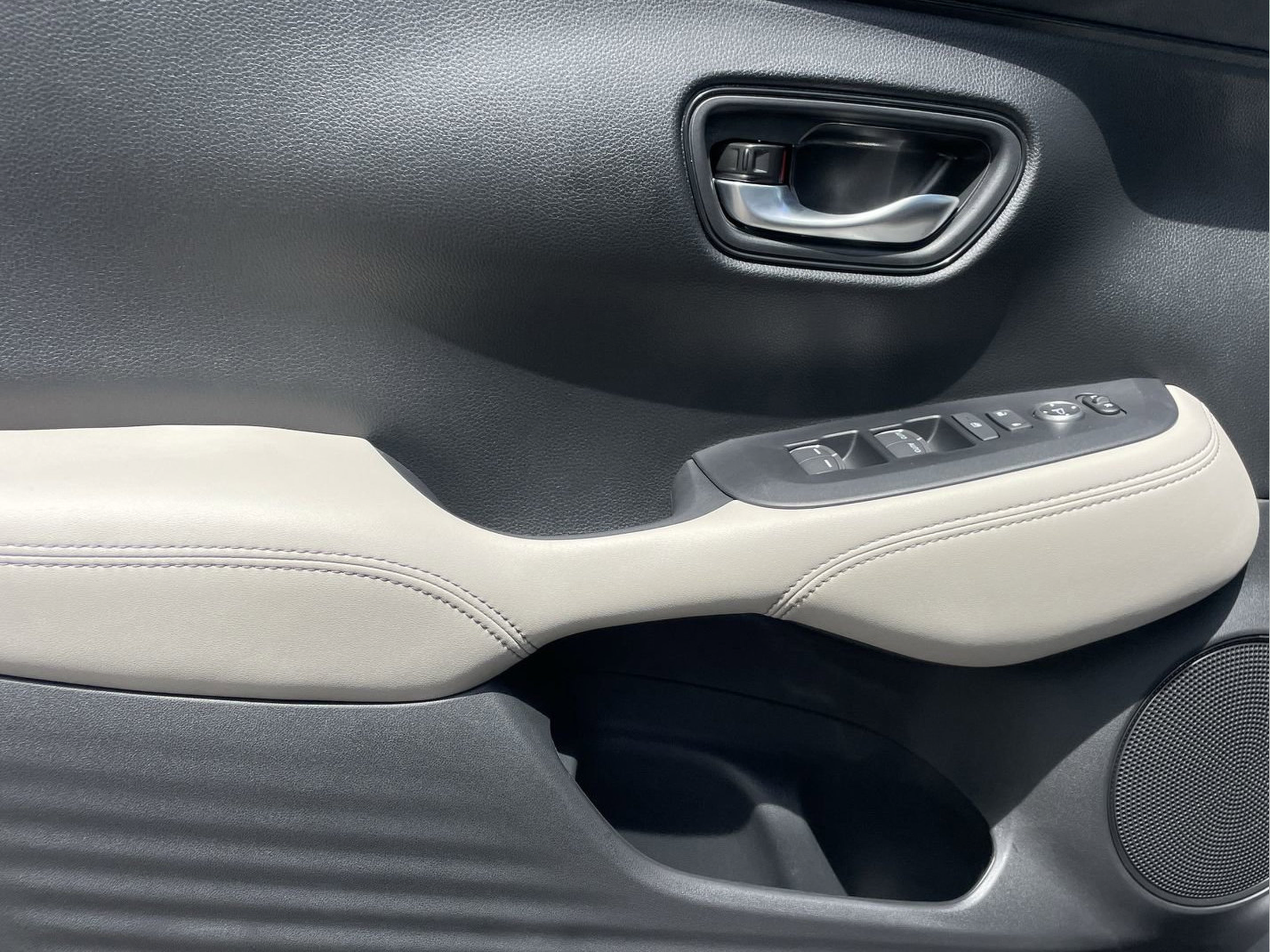New 2027 Honda HR-V EX-L image 19