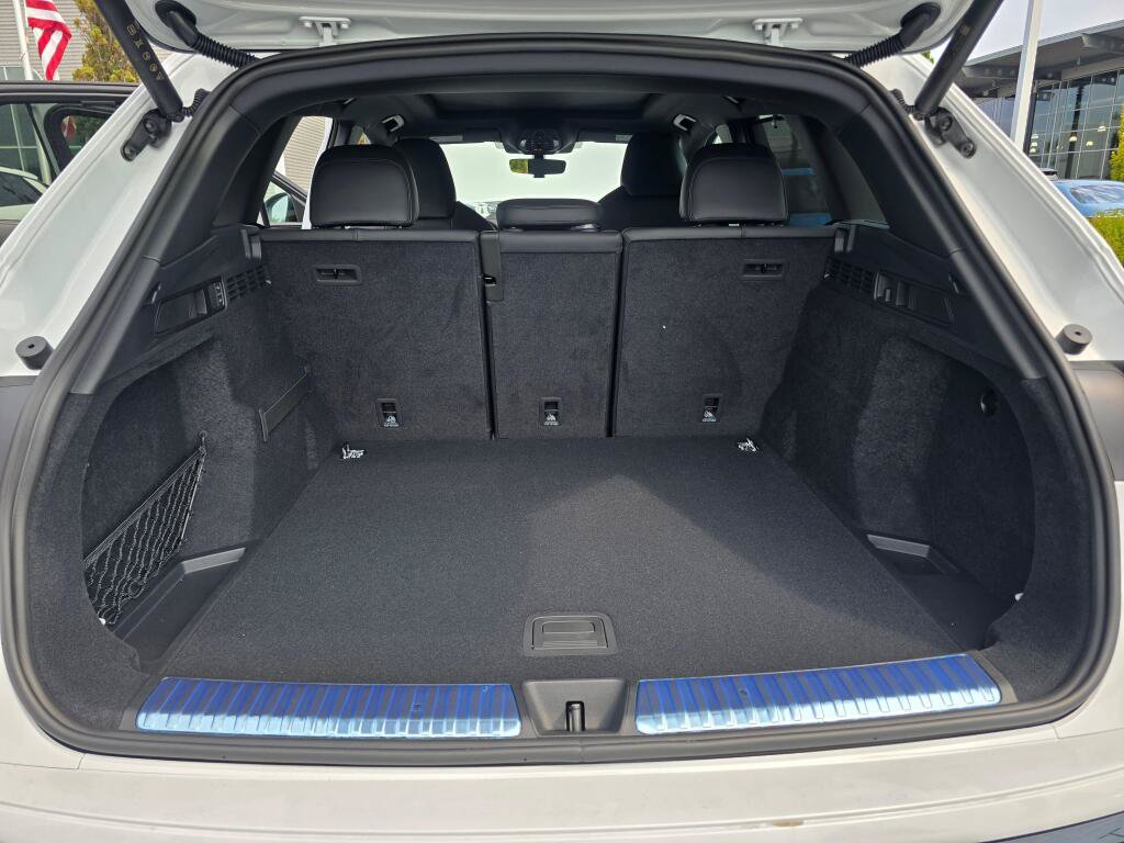 New 2026 Audi SQ5 Premium Plus AWD/4WD image 10