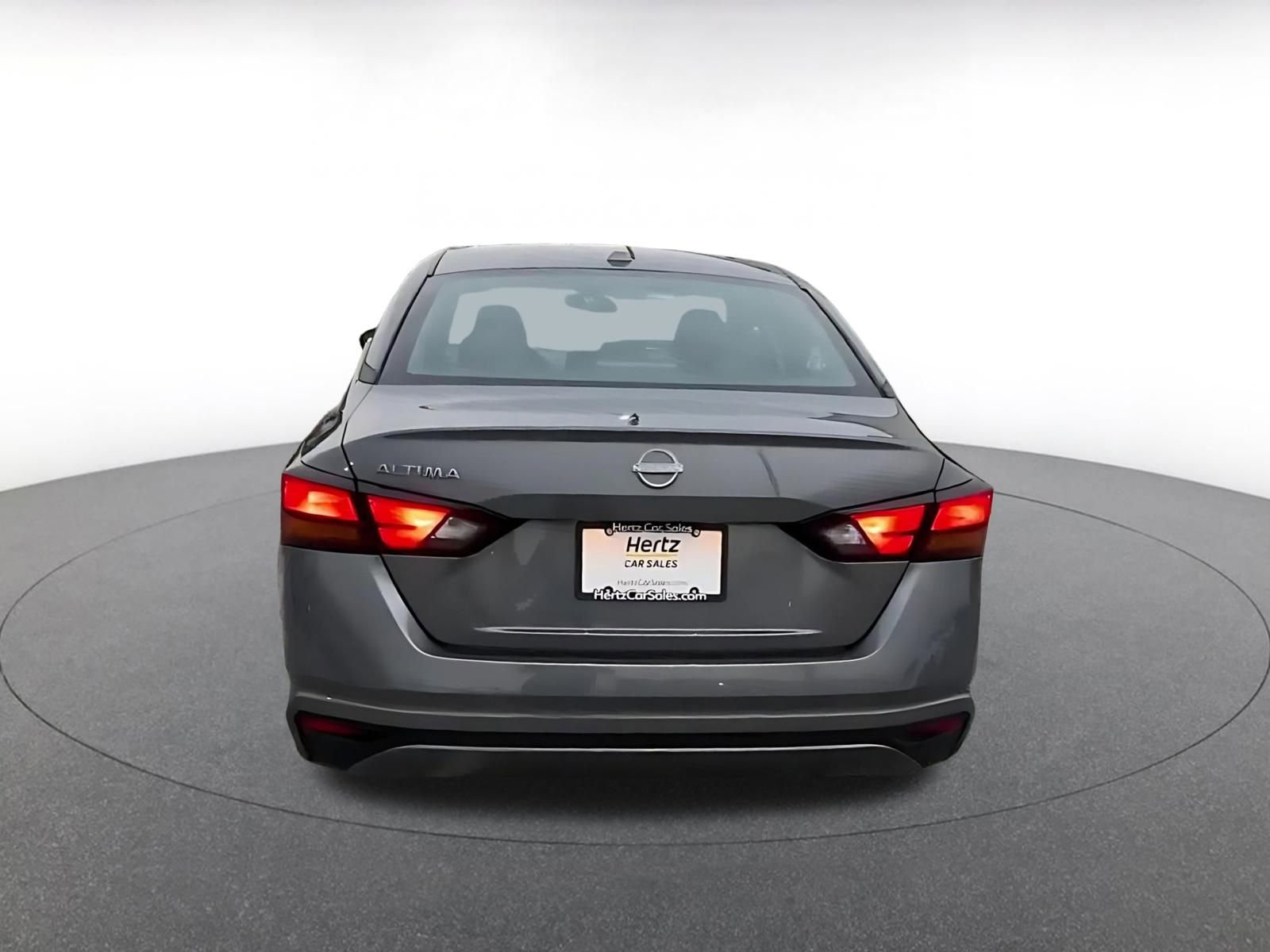 Used 2025 Nissan Altima 2.5 SV image 12