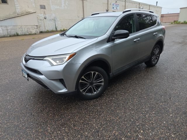 Used 2016 Toyota RAV4 LE AWD/4WD image 1