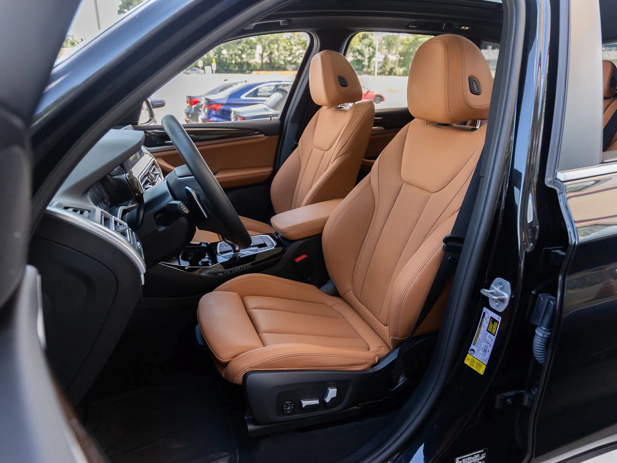 Used 2024 BMW X3 sDrive30i w/ Convenience Package RWD image 16