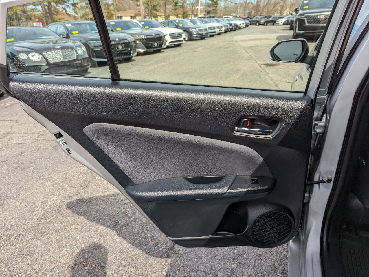 Used 2022 Toyota Prius Prime XLE image 35