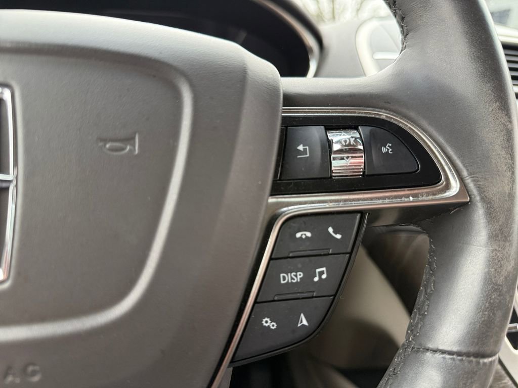 Used 2020 Lincoln Nautilus Reserve w/ Equipment Group 201A image 25