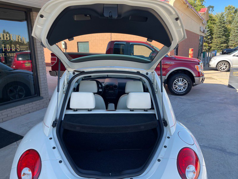 Used 2008 Volkswagen Beetle S image 38