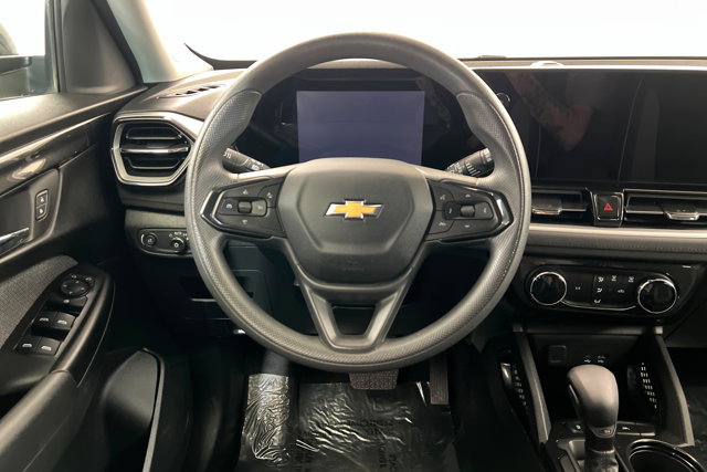 Used 2024 Chevrolet TrailBlazer LT FWD image 13