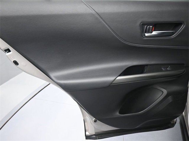 Used 2023 Toyota Venza Limited image 15