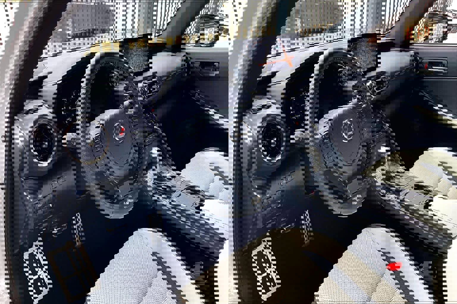 Used 2022 Lexus IS 350 F Sport w/ Navigation Package image 17