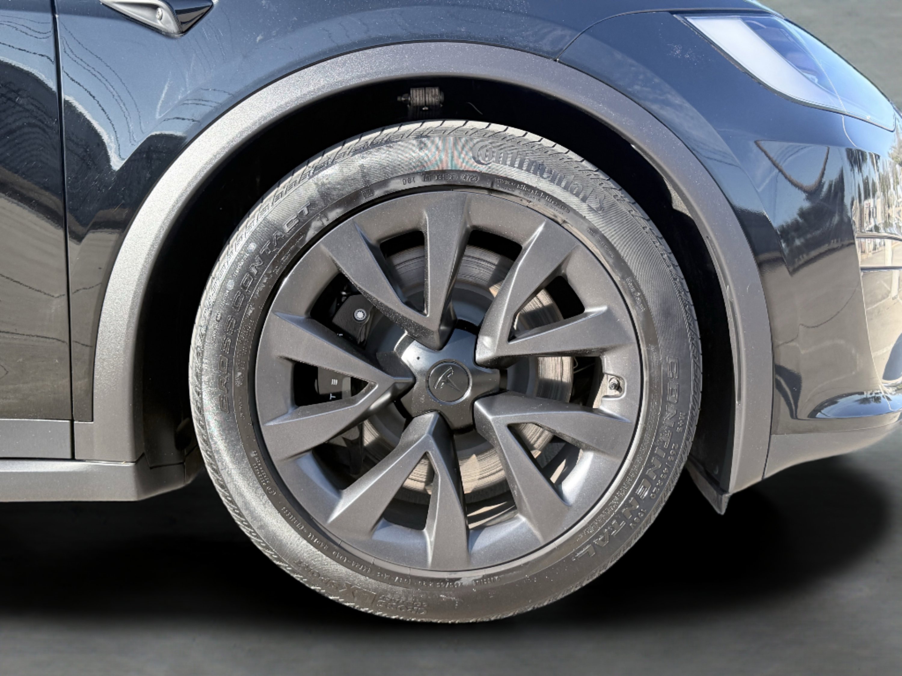 Used 2024 Tesla Model X Long Range image 9