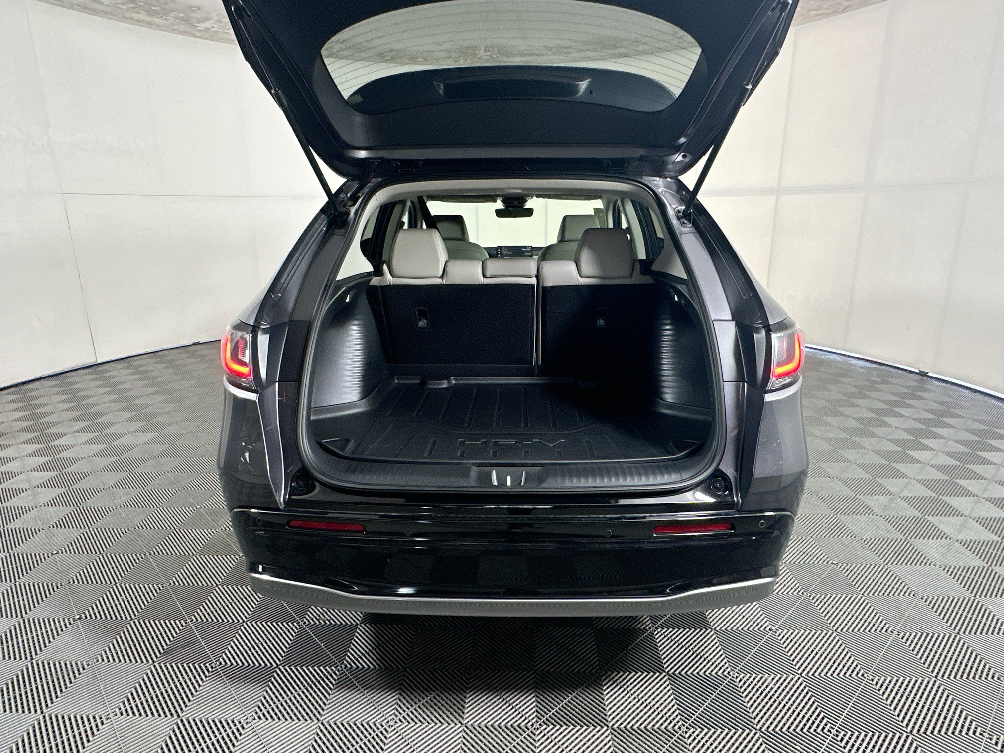 Used 2024 Honda HR-V EX-L image 31