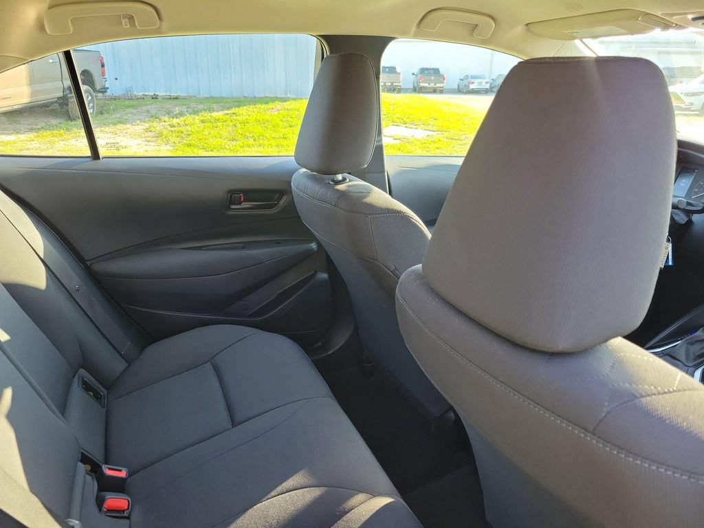 Used 2024 Toyota Corolla LE FWD image 30