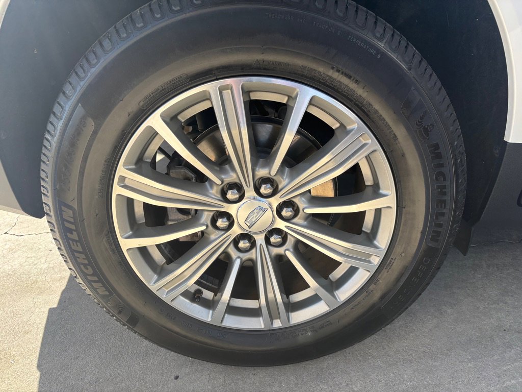 Used 2017 Cadillac XT5 Luxury w/ Driver Awareness Package FWD image 61
