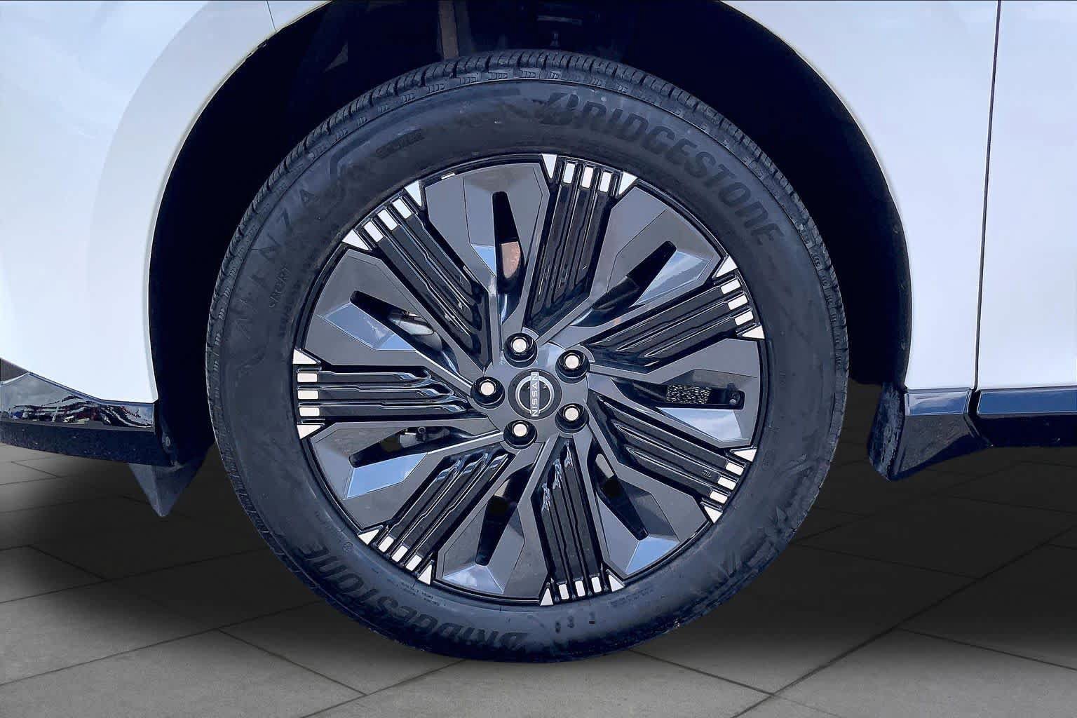 Used 2025 Nissan Murano Platinum w/ Cargo Package AWD/4WD image 11