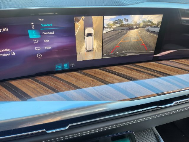 New 2027 Cadillac Escalade Platinum Sport AWD/4WD image 16