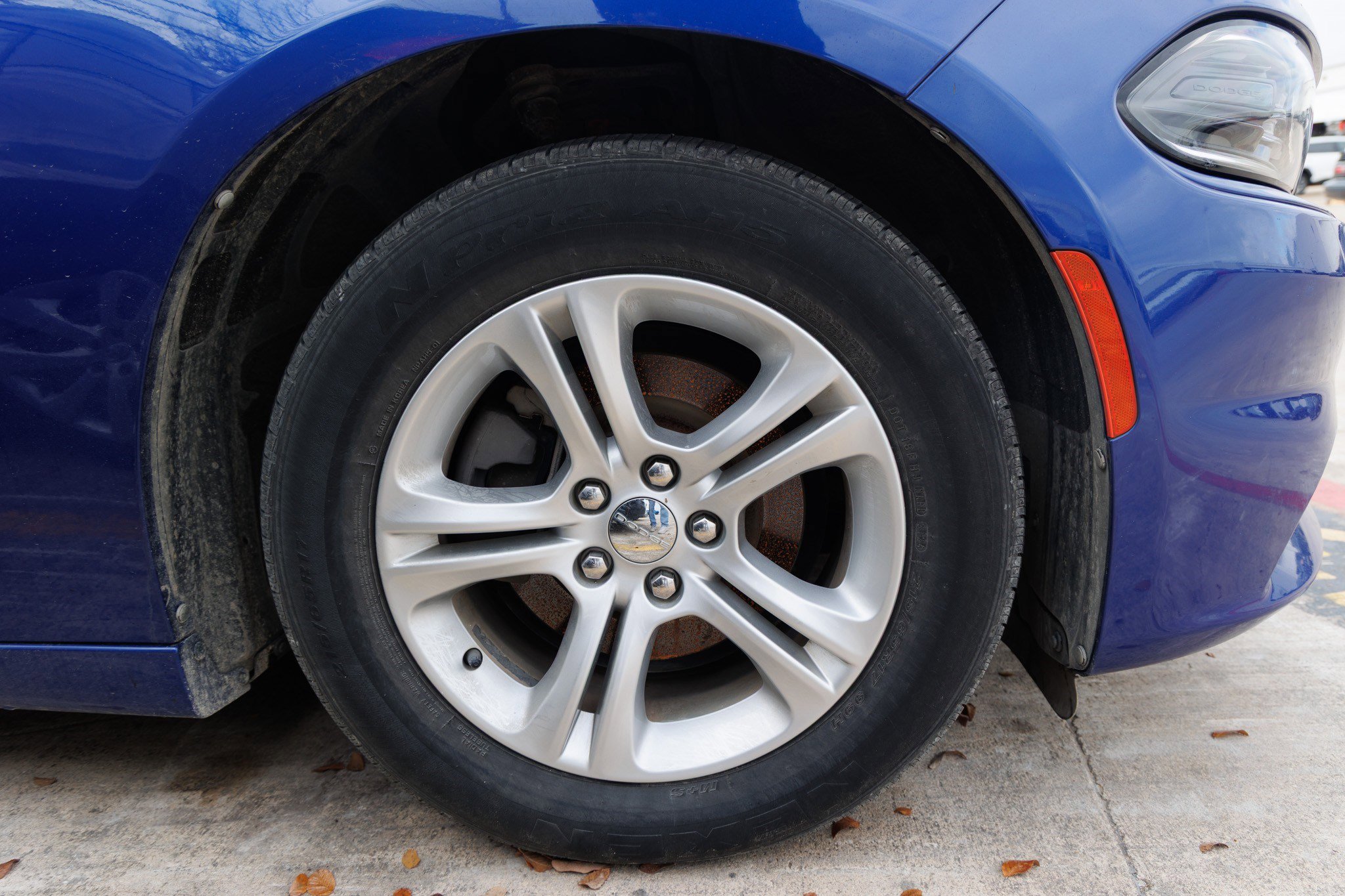 Used 2019 Dodge Charger SXT image 12