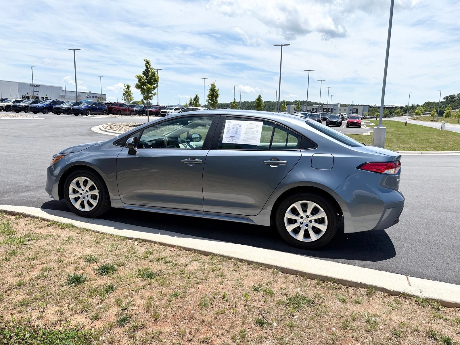 Used 2024 Toyota Corolla LE FWD image 5
