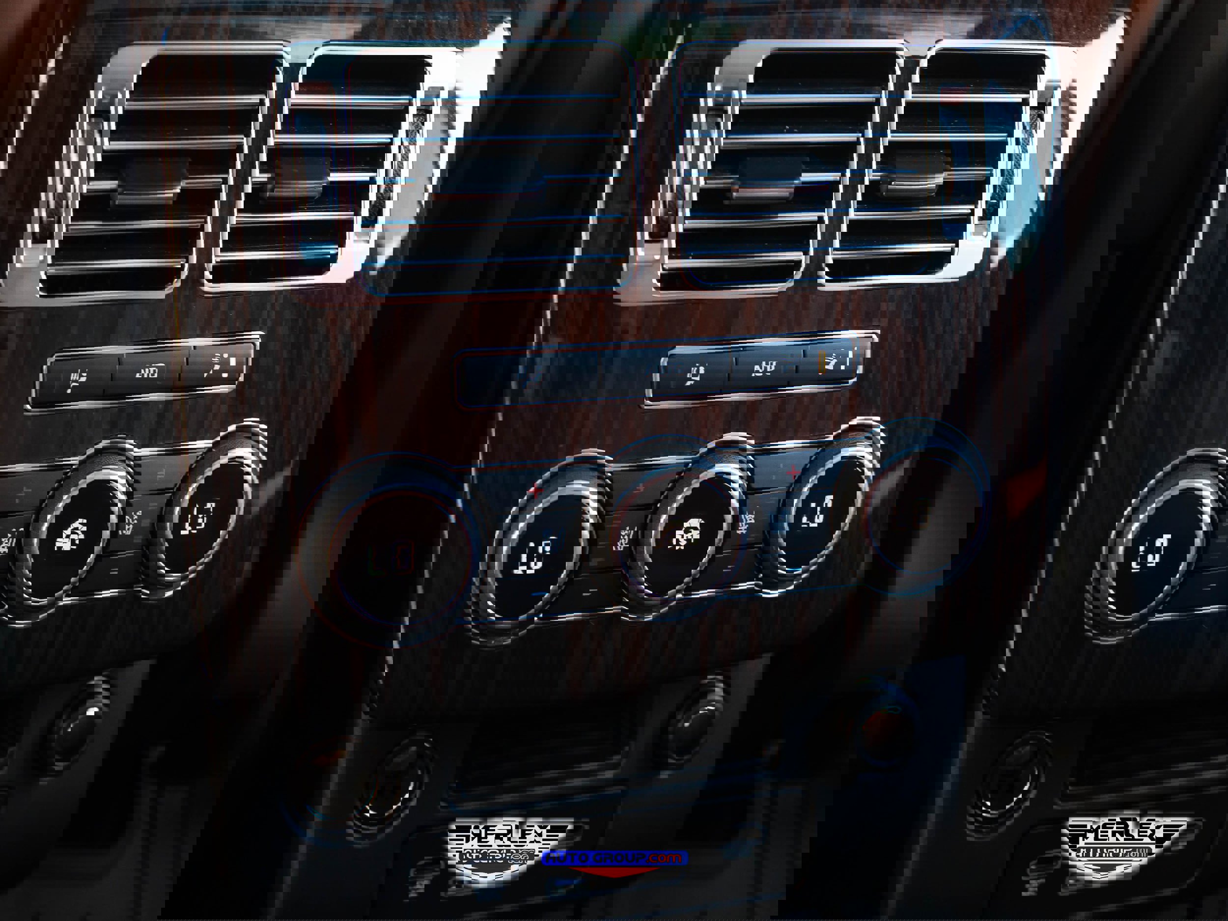 Used 2017 Land Rover Range Rover Autobiography image 25