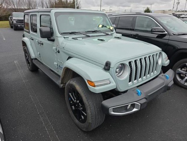 Used 2023 Jeep Wrangler Sahara w/ Cold Weather Group image 3