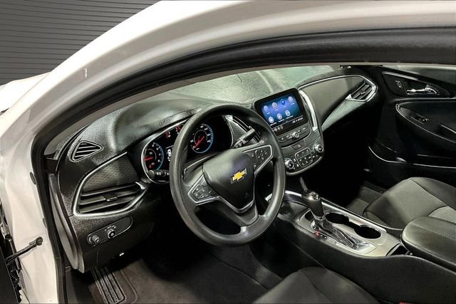 Used 2019 Chevrolet Malibu LT FWD image 15