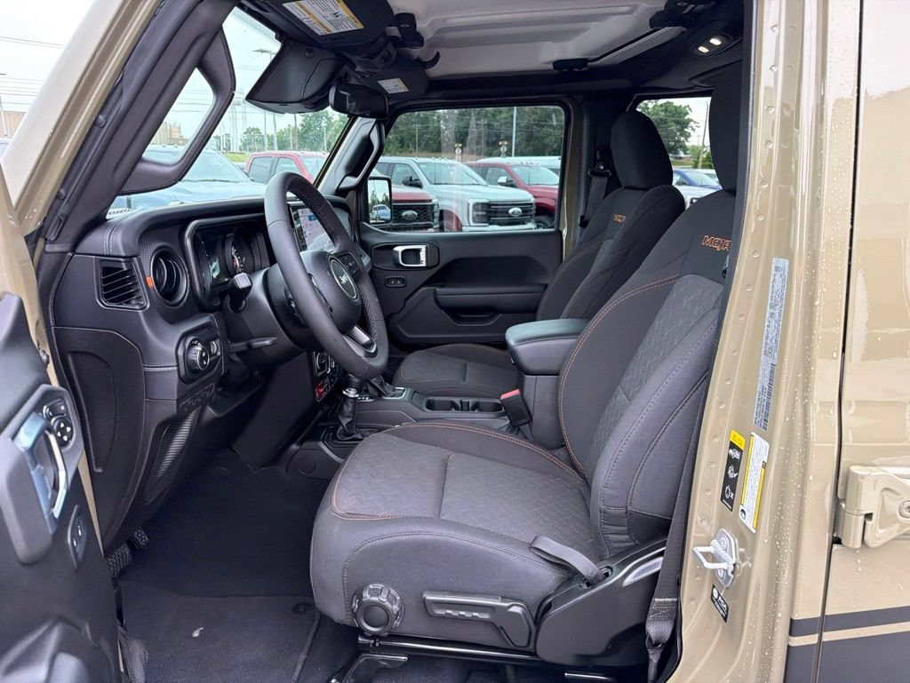 Used 2026 Jeep Gladiator Mojave AWD/4WD image 13