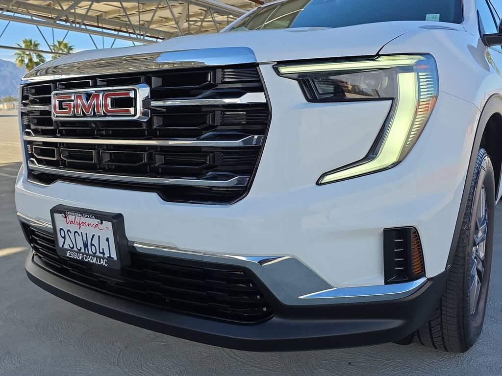 Used 2025 GMC Acadia Elevation image 32