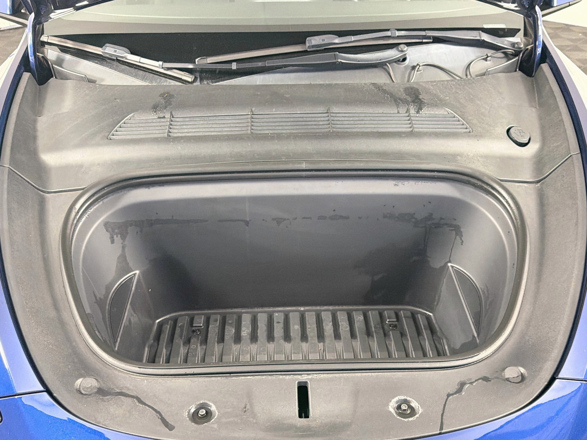Used 2023 Tesla Model Y Long Range AWD/4WD image 35