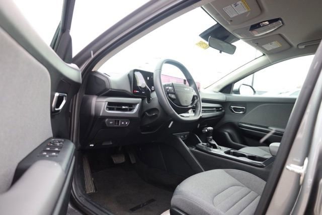 Used 2025 Kia K4 EX image 16