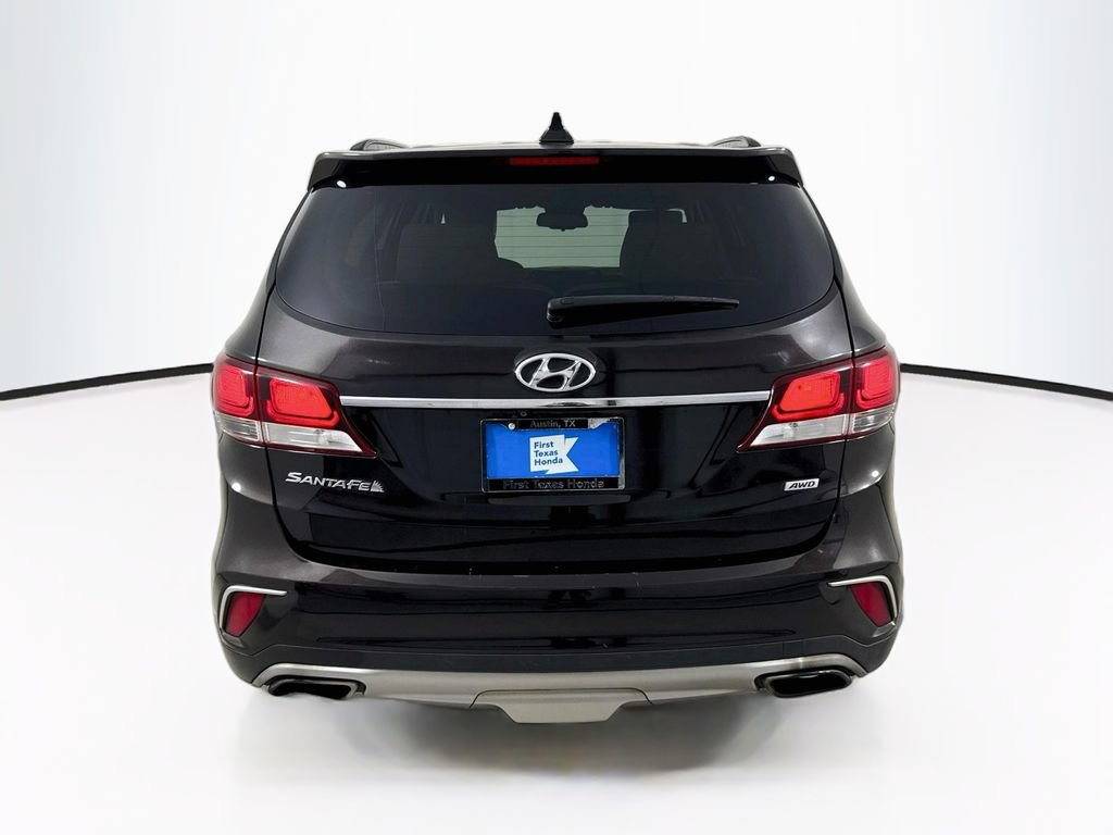 Used 2018 Hyundai Santa Fe SE AWD/4WD image 6