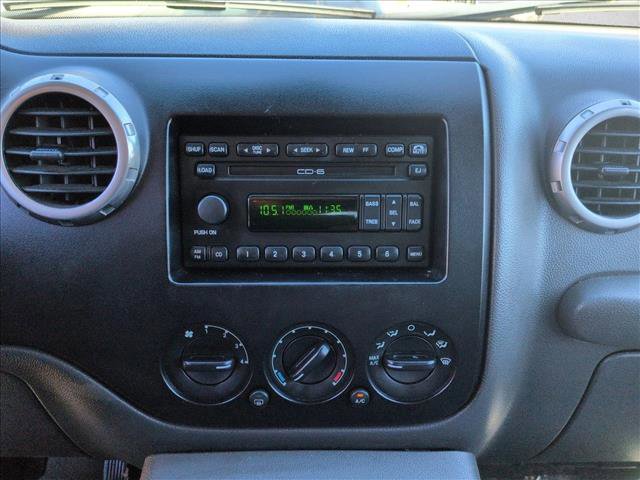 Used 2003 Ford Expedition XLT image 13