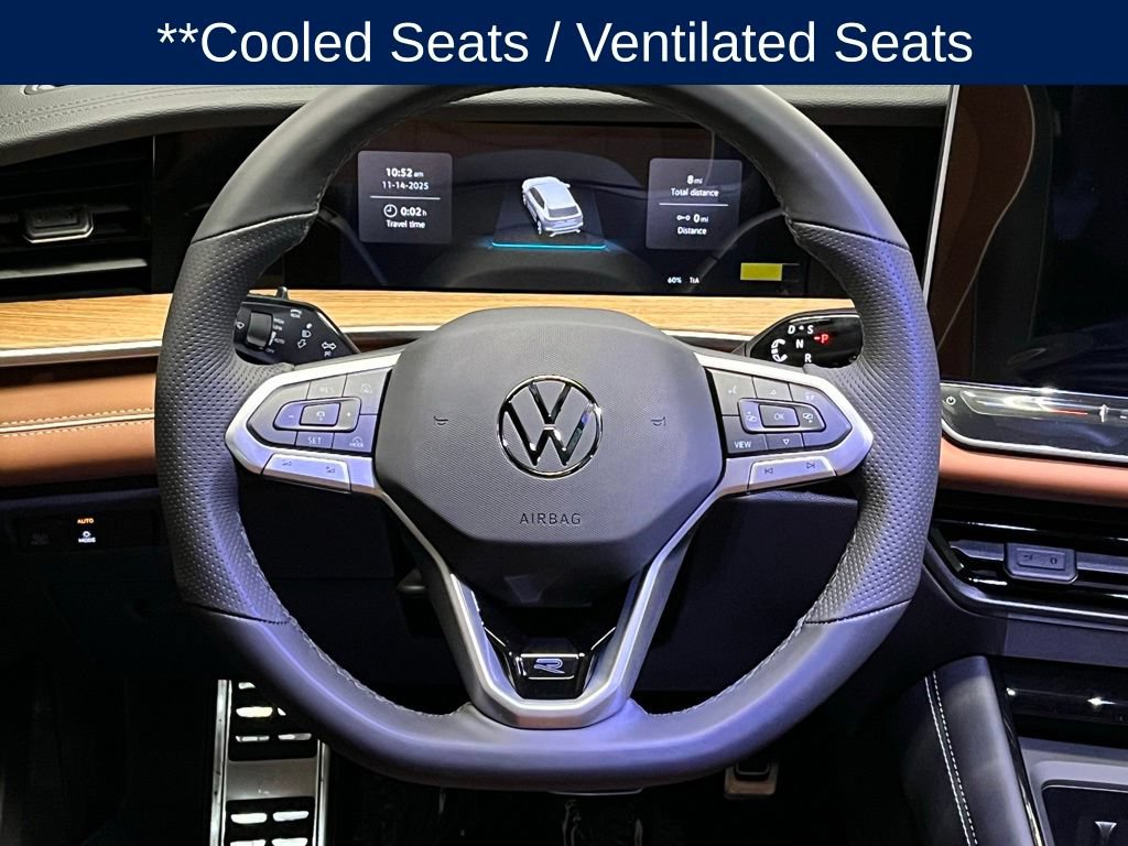 Used 2025 Volkswagen Tiguan SEL R-Line AWD/4WD image 9
