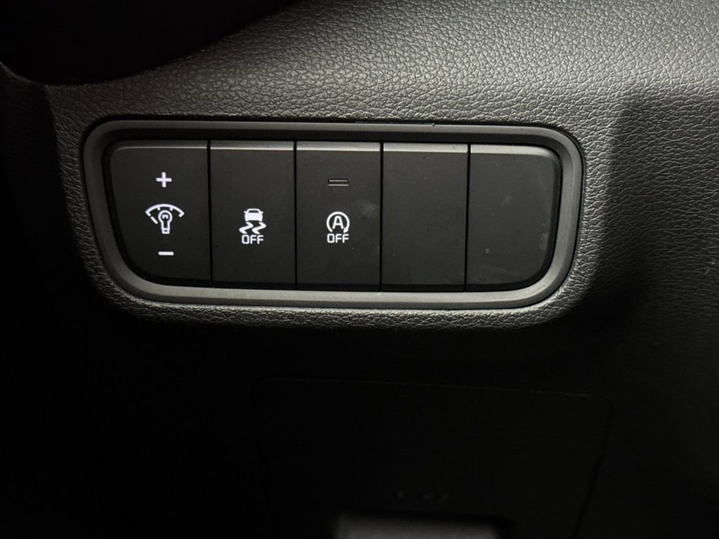 Used 2024 Kia Soul LX w/ Option Group 015 image 26