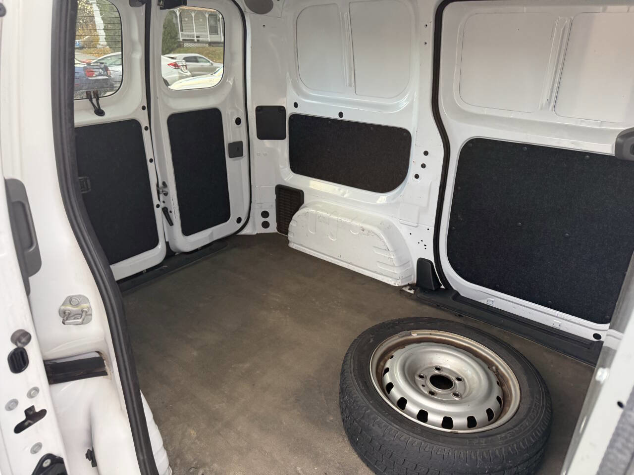 Used 2017 Nissan NV200 S w/ Cruise Control Package image 12