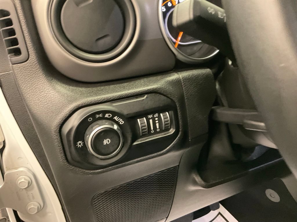 Used 2021 Jeep Wrangler Unlimited Sport AWD/4WD image 14