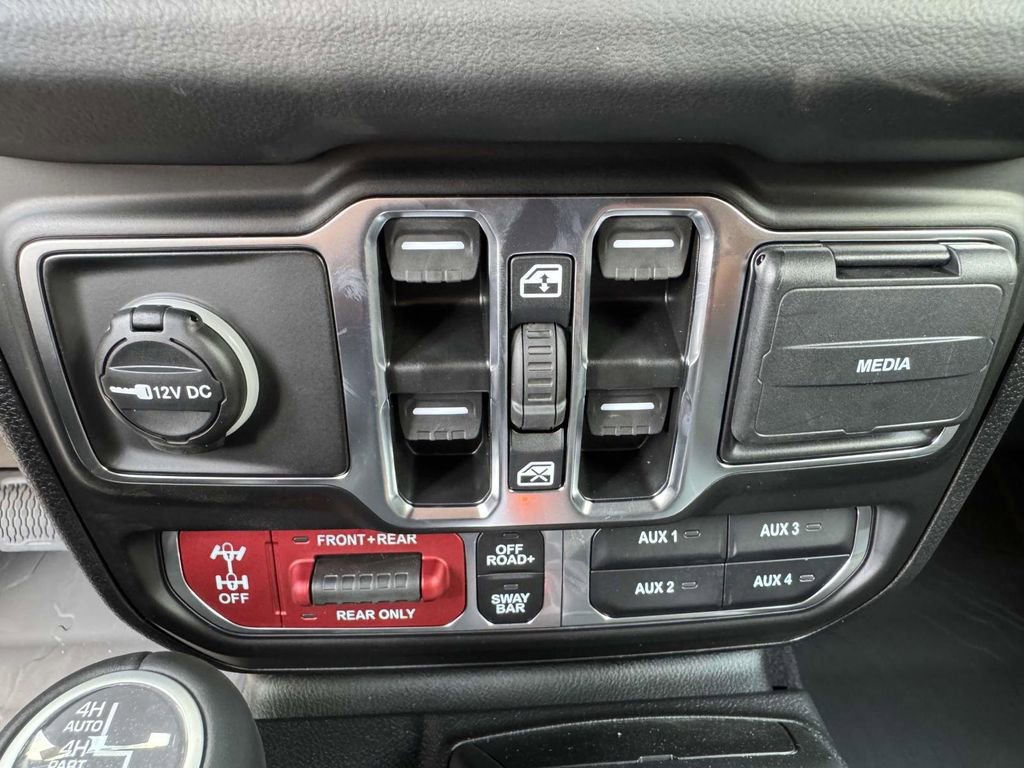 New 2025 Jeep Wrangler Unlimited Rubicon 392 image 21