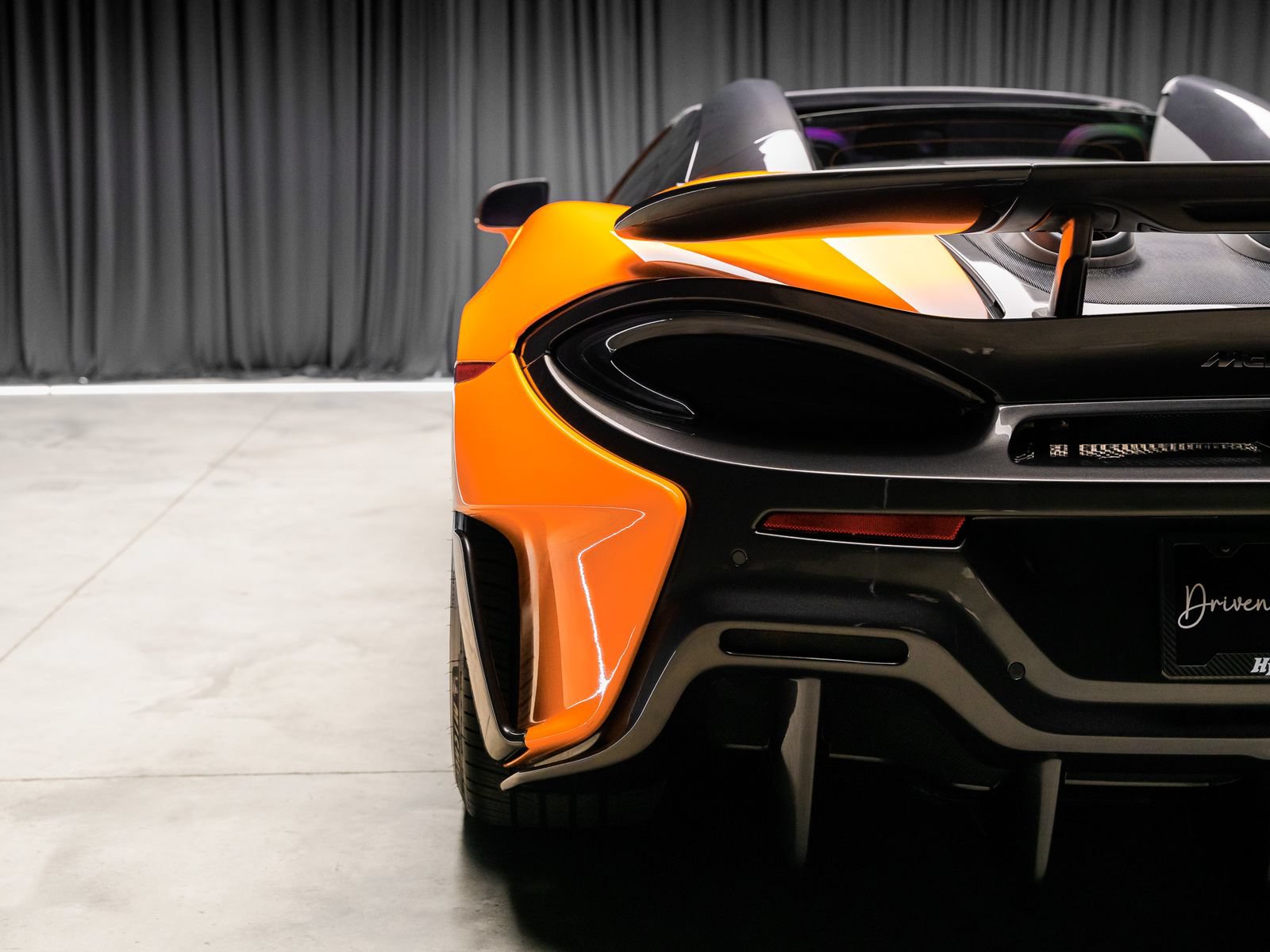 Used 2020 McLaren 600LT Spider RWD image 34
