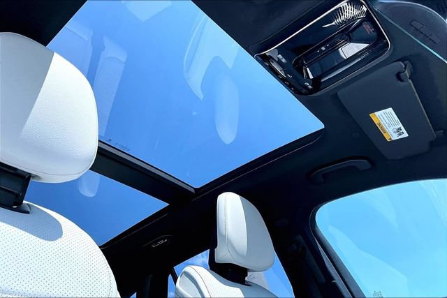 Certified 2024 Mercedes-Benz GLC 300 4MATIC image 11