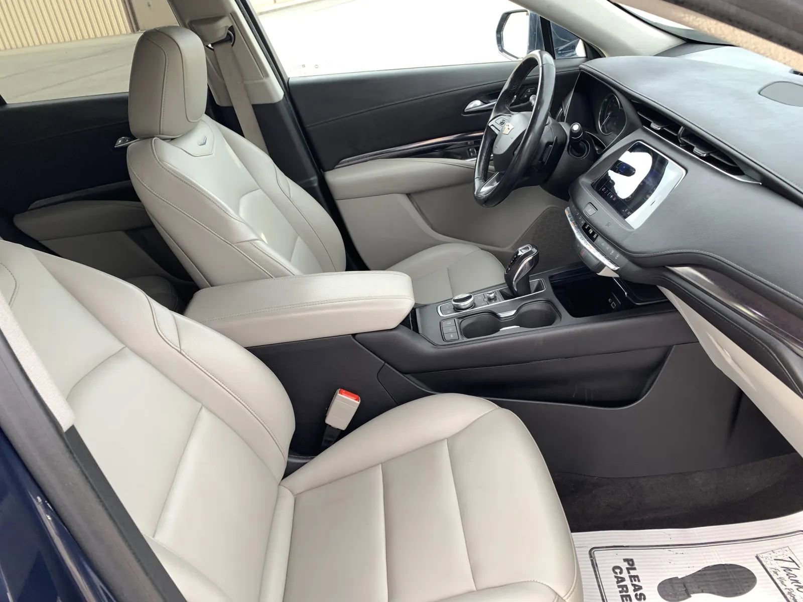 Used 2019 Cadillac XT4 Luxury image 27