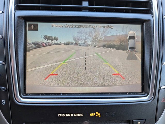 Used 2019 Lincoln Nautilus Select image 21