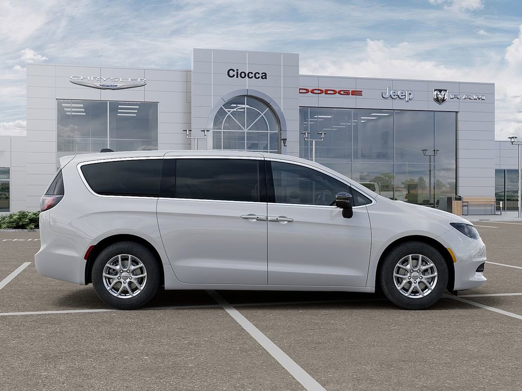 New 2026 Chrysler Voyager LX image 21