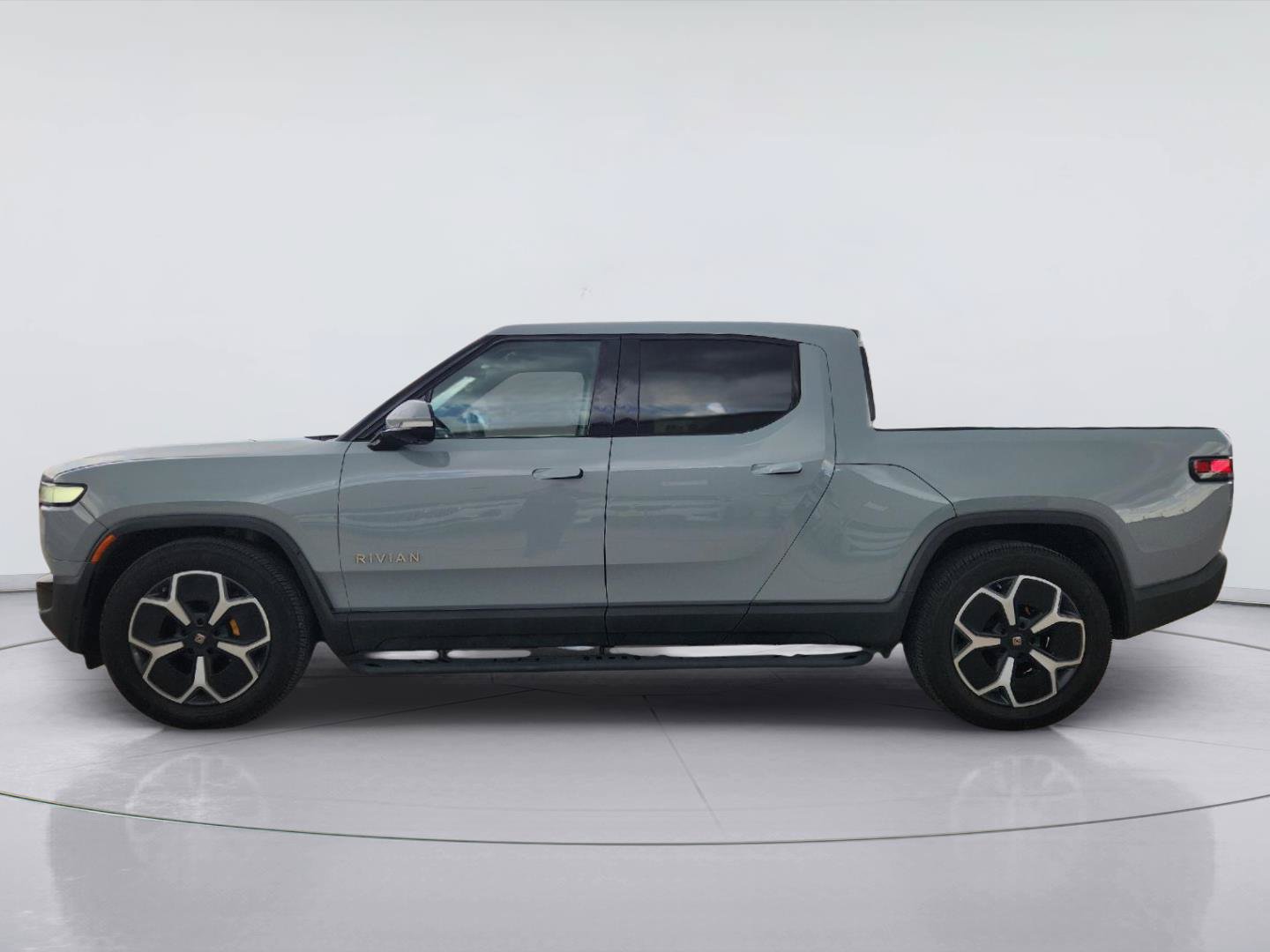 Used 2022 Rivian R1T Adventure AWD/4WD image 4