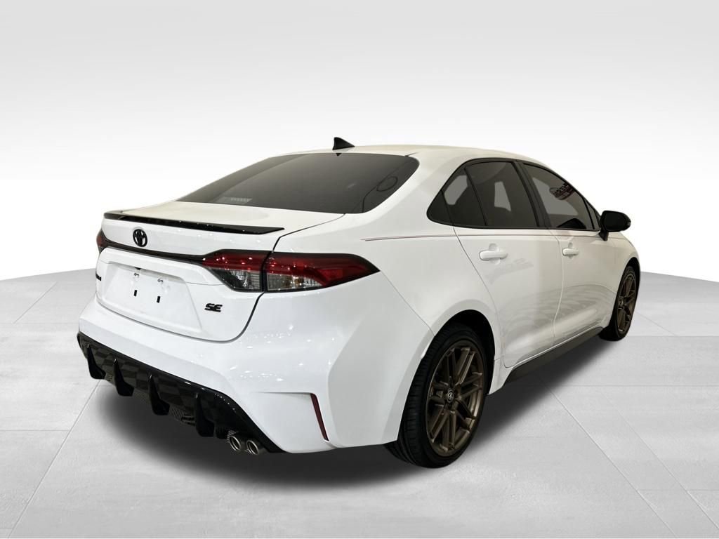 Used 2024 Toyota Corolla Sedan w/ SE Convenience Package image 5