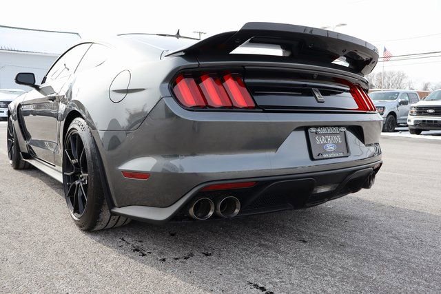 Used 2020 Ford Mustang Shelby GT350 w/ Technology Package image 17